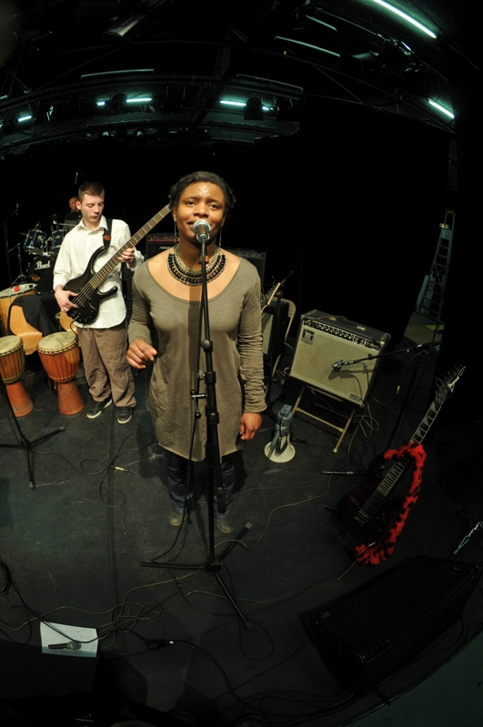 Evry Daily Photo - Concert Ebena a Grigny 079.jpg
